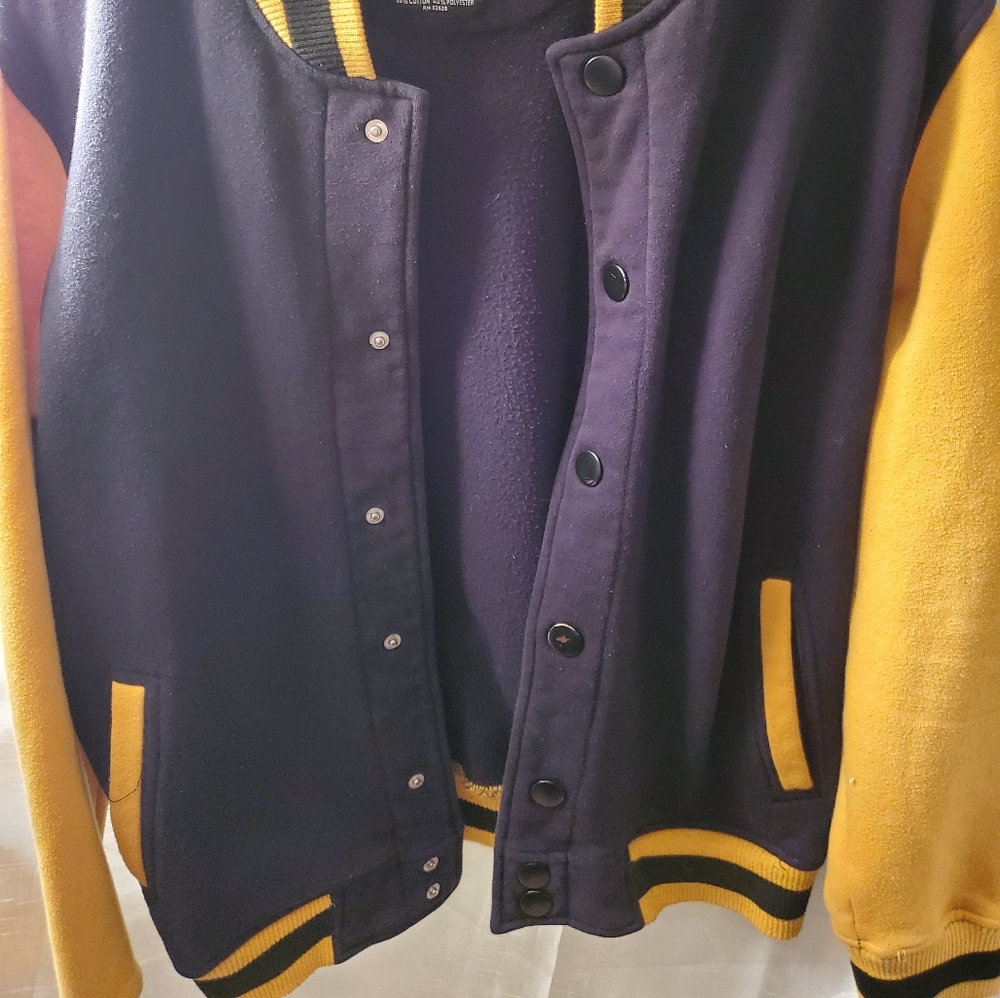 Jacket - Picture 3 of 3